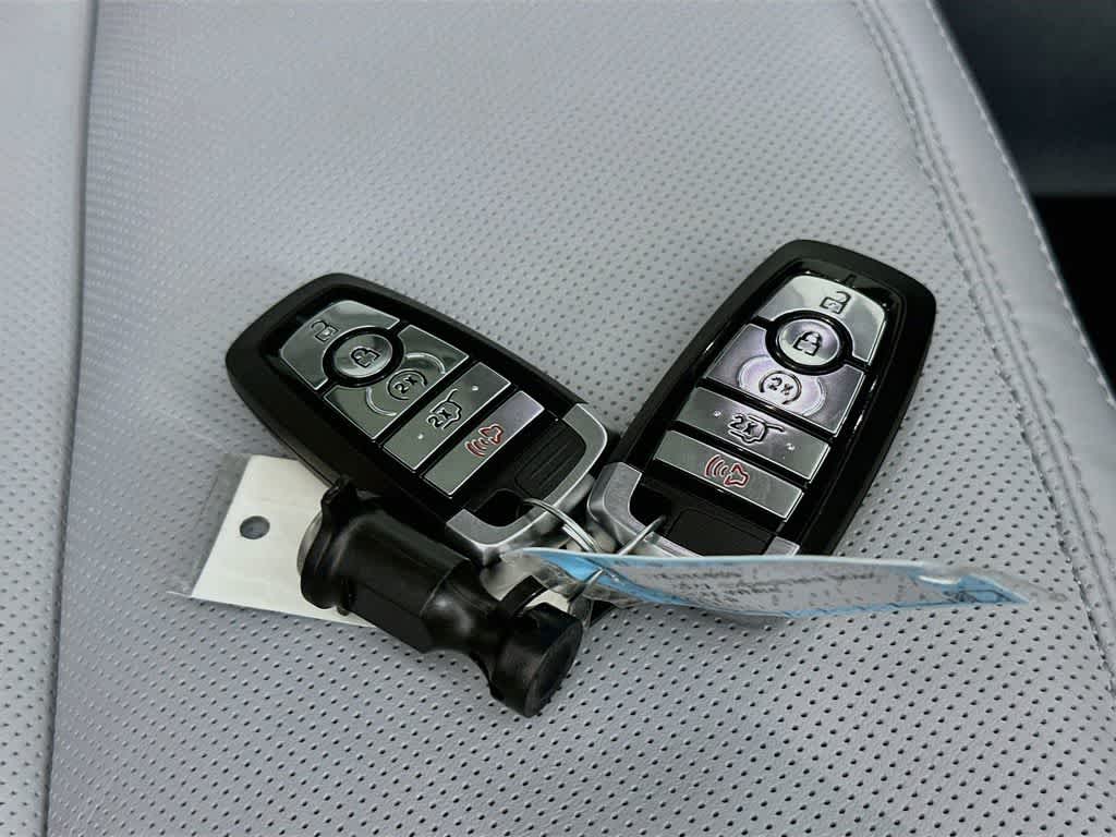 Ford Expedition Max Platinum 2027
