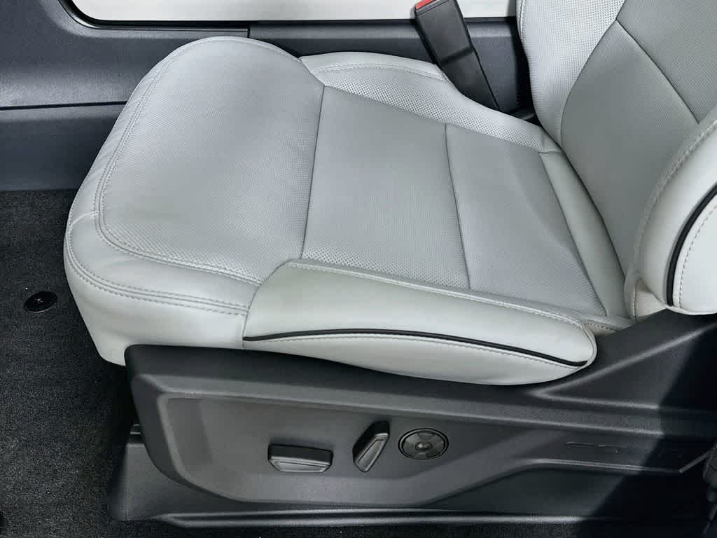 Ford Expedition Max Platinum 2027