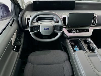2026 Ford Expedition Activo