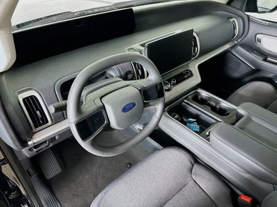 2026 Ford Expedition Activo