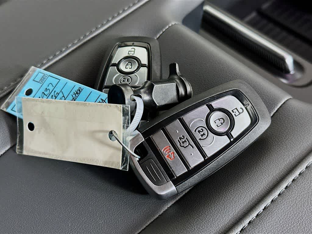 2026 Ford Expedition Activo