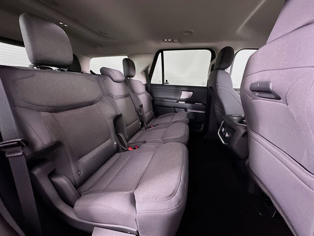 2026 Ford Expedition Activo