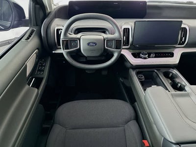 2026 Ford Expedition Activo