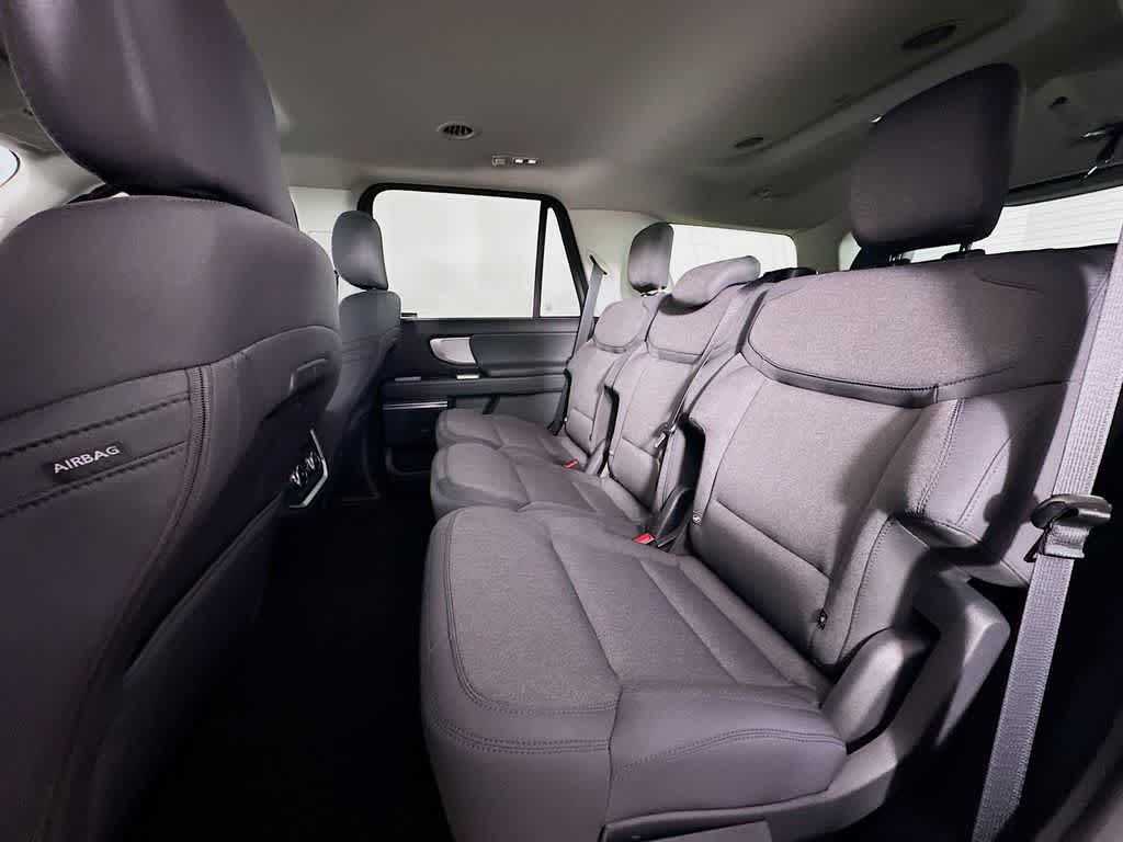 2026 Ford Expedition Activo