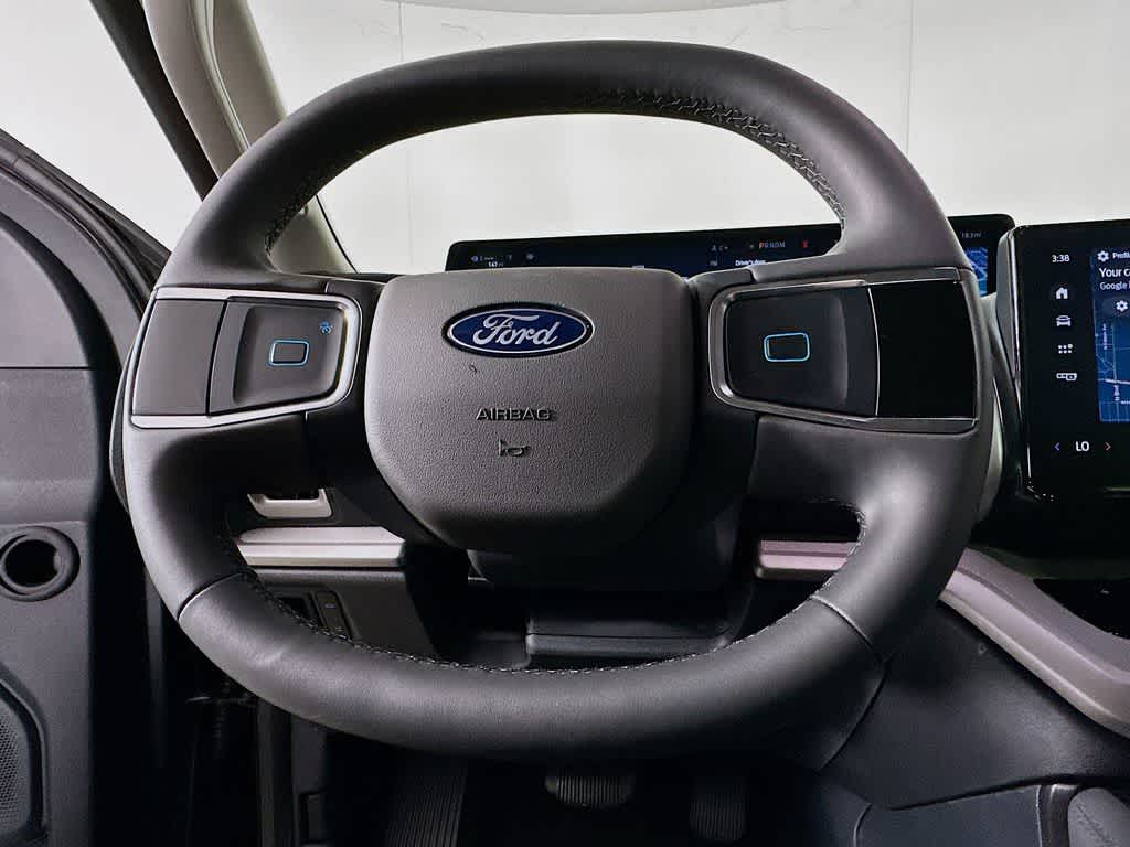 2026 Ford Expedition Activo