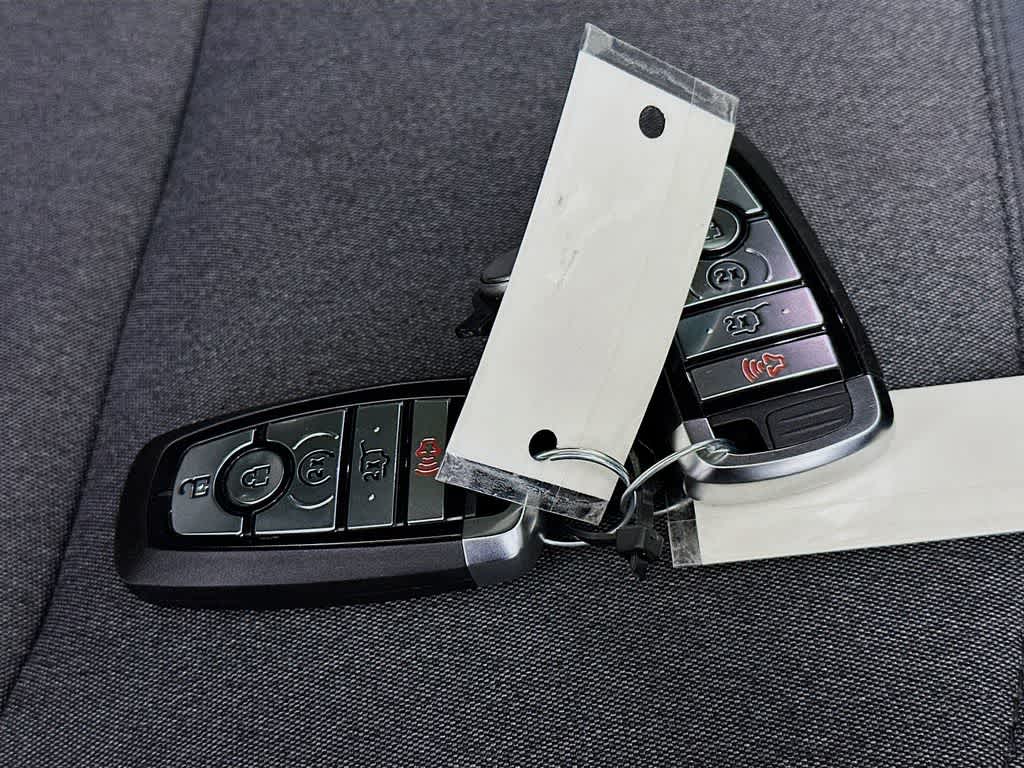 2026 Ford Expedition Activo