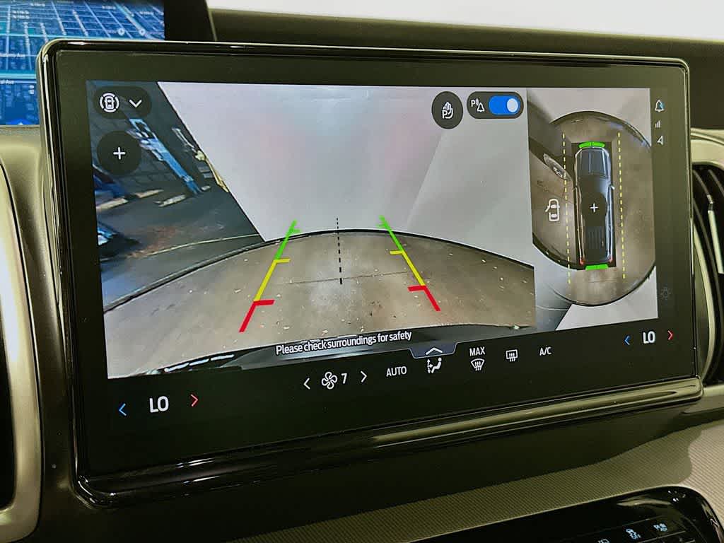 2026 Ford Expedition Activo