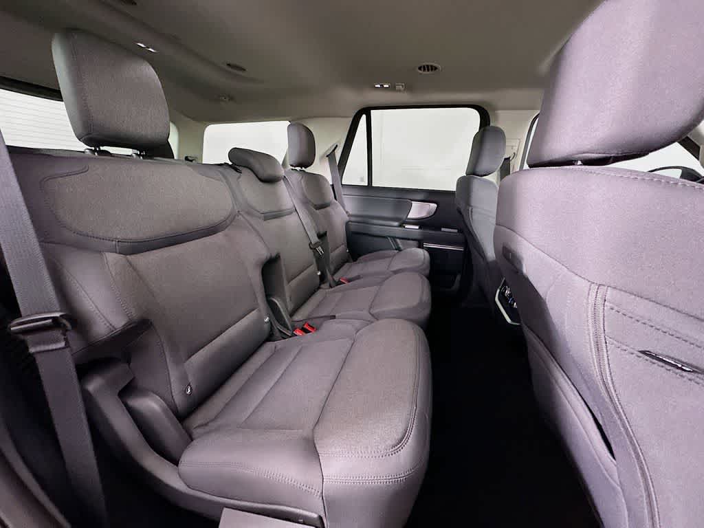 2026 Ford Expedition Activo