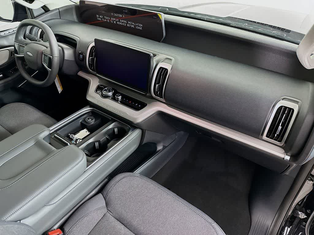 2026 Ford Expedition Activo