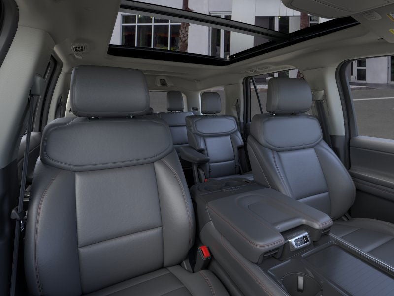 2025 Ford Expedition Activo