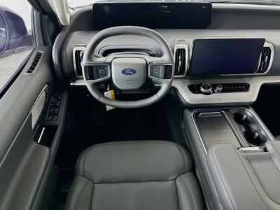 2026 Ford Expedition Activo