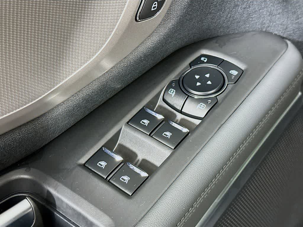 2026 Ford Expedition Activo