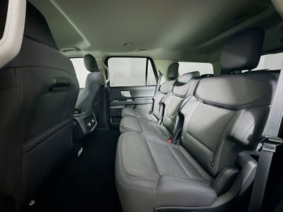 2026 Ford Expedition Activo