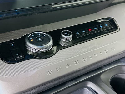 2026 Ford Expedition Activo