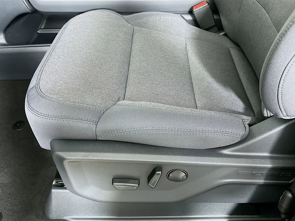 2026 Ford Expedition Activo