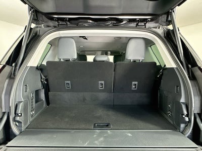 Ford Expedition Active 2027