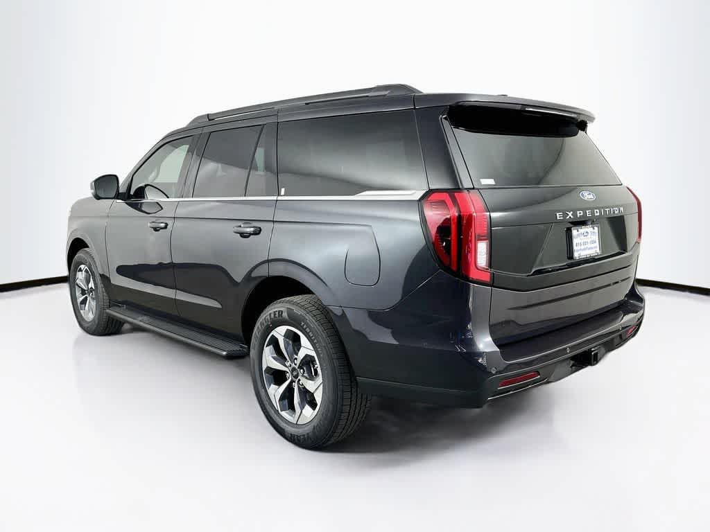 Ford Expedition Active 2027