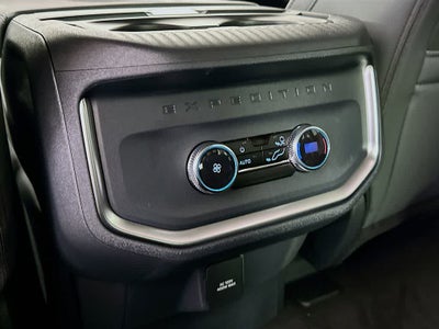 2026 Ford Expedition Activo