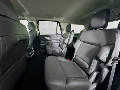 2026 Ford Expedition Activo