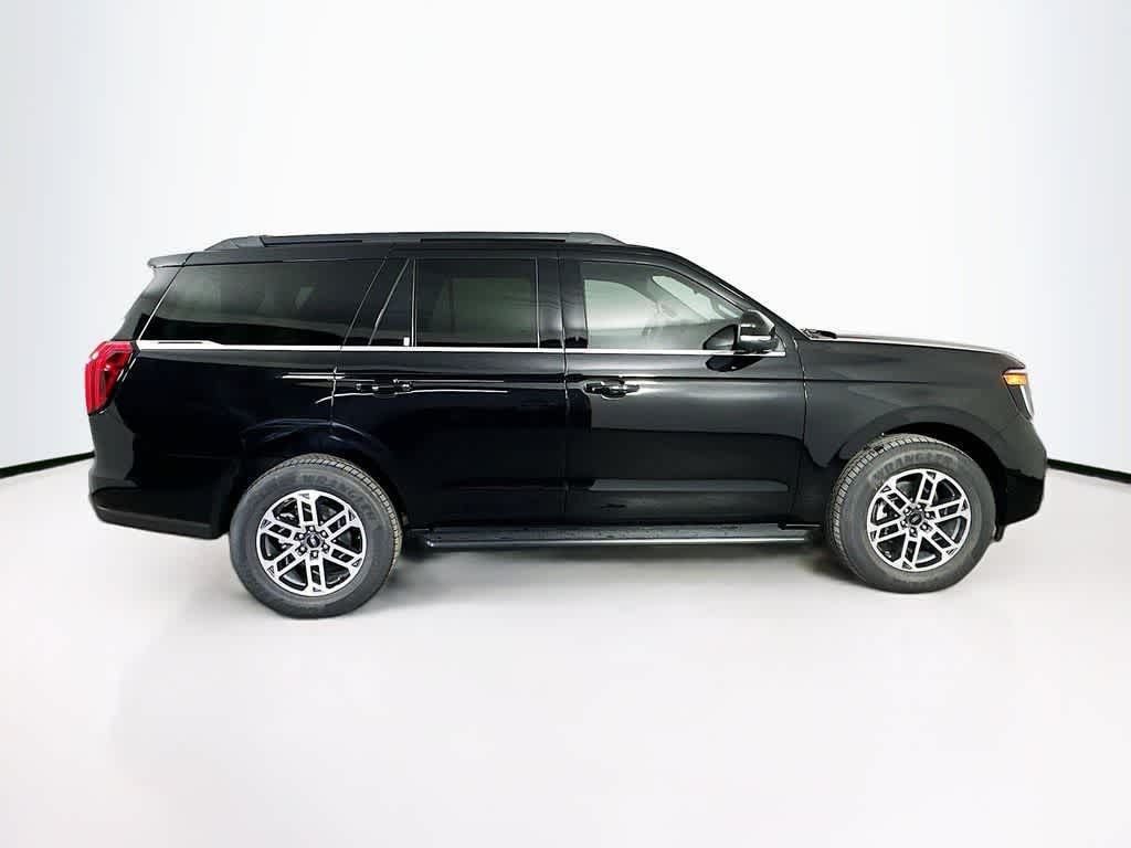 2026 Ford Expedition Activo