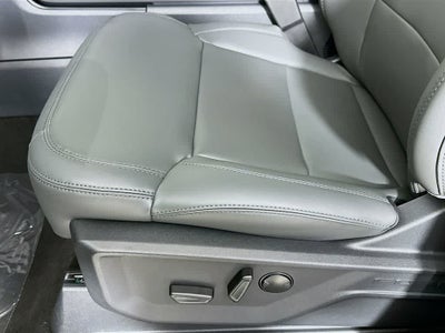 2026 Ford Expedition Activo