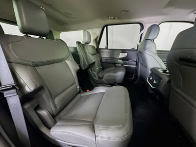 2026 Ford Expedition Activo