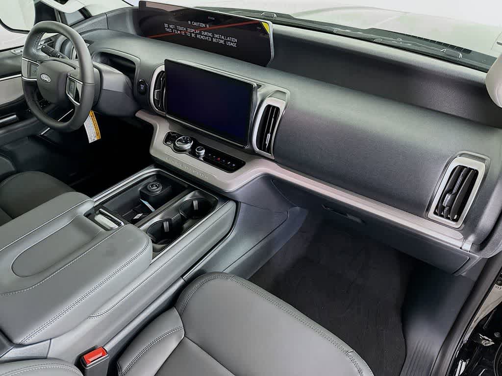 2026 Ford Expedition Activo