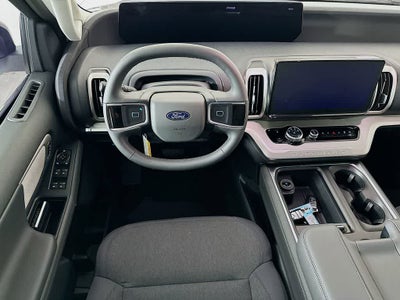 2026 Ford Expedition Activo