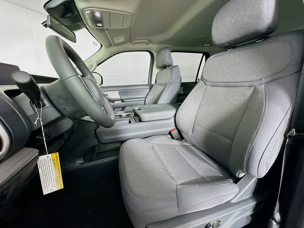 2026 Ford Expedition Activo