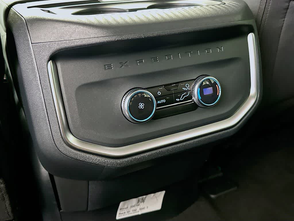 2026 Ford Expedition Activo