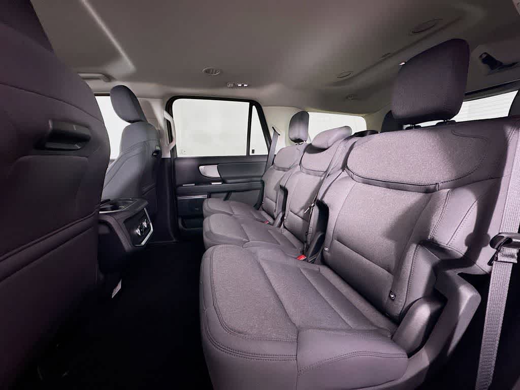 2026 Ford Expedition Activo