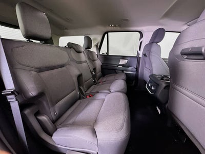 2026 Ford Expedition Activo