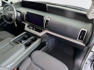 2026 Ford Expedition Activo