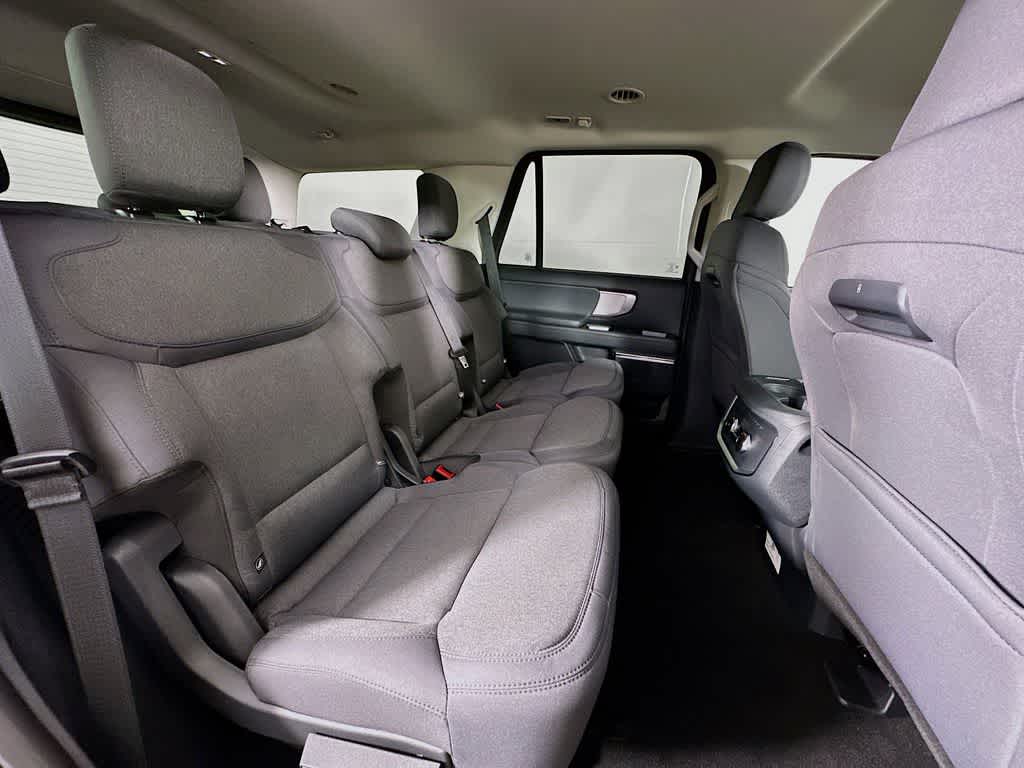 2026 Ford Expedition Activo