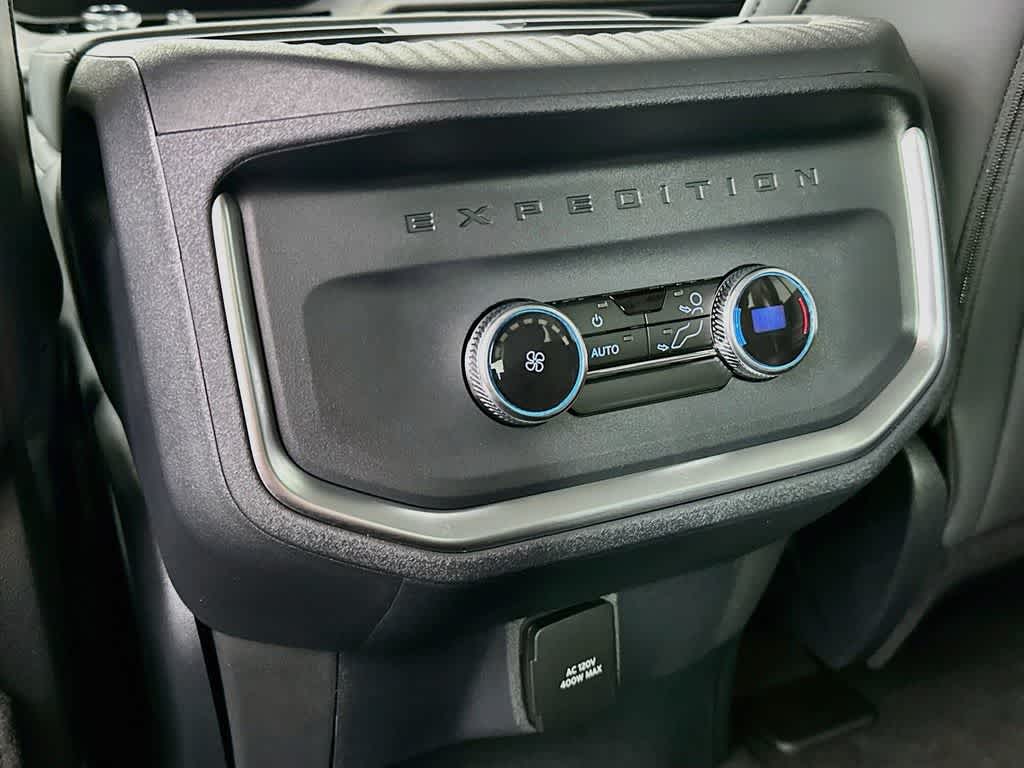 Ford Expedition Active 2027