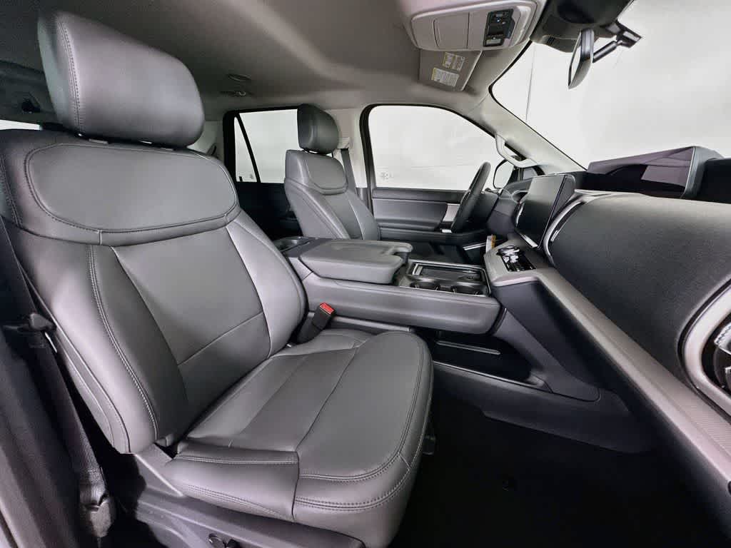 Ford Expedition Active 2027