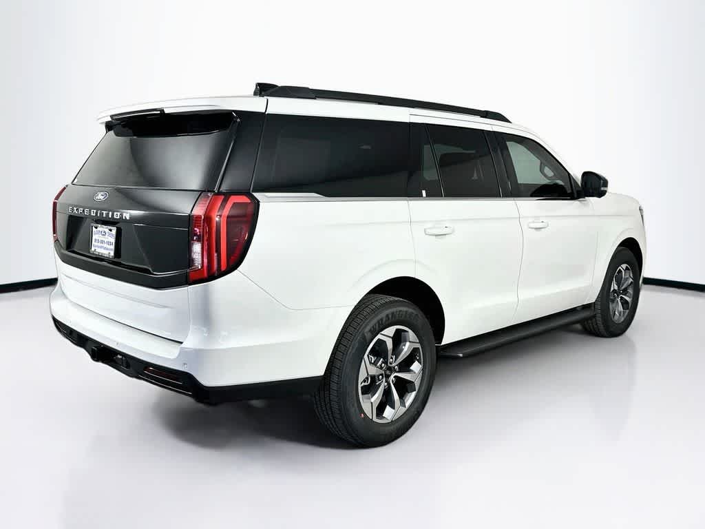 Ford Expedition Active 2027