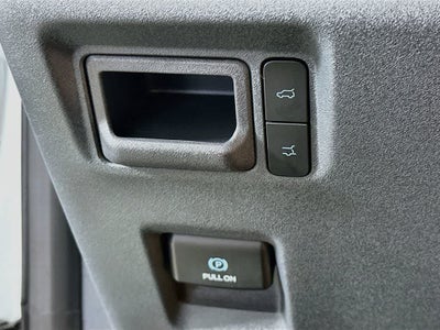 Ford Expedition Active 2027