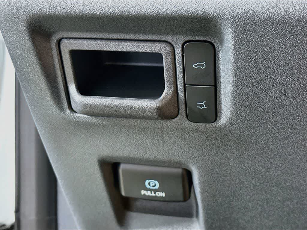 Ford Expedition Active 2027