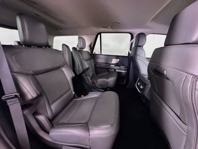 Ford Expedition Active 2027