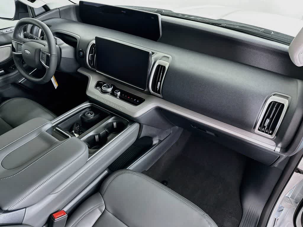 Ford Expedition Active 2027