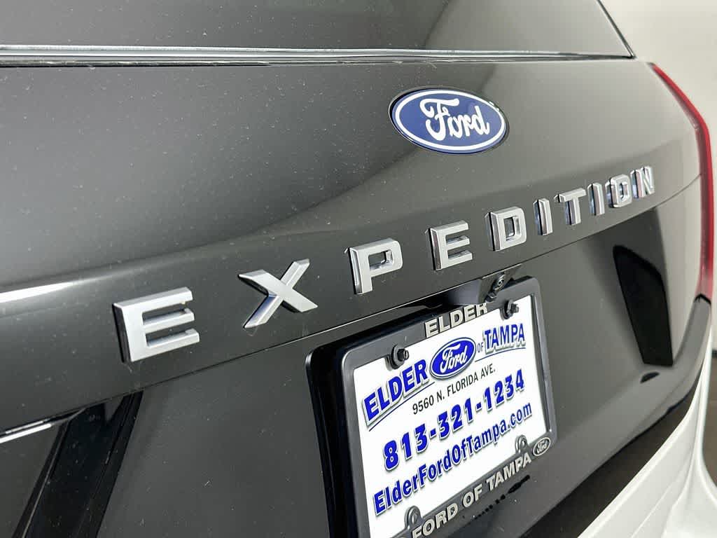 Ford Expedition Active 2027