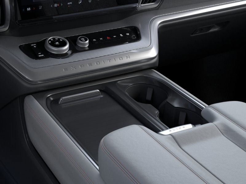 2025 Ford Expedition Activo