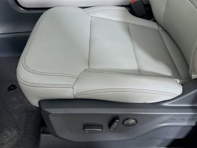 2025 Ford Expedition Activo