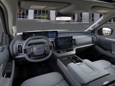 2025 Ford Expedition Activo