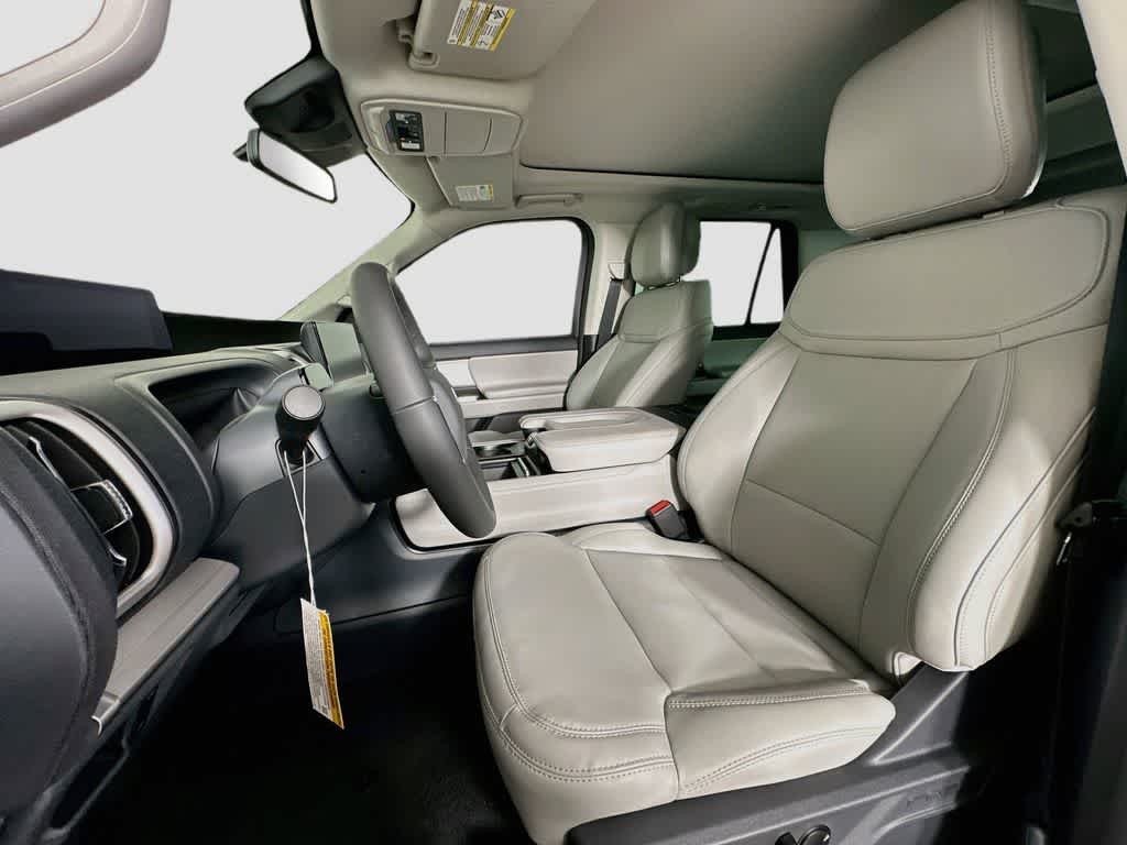 Ford Expedition Active 2027