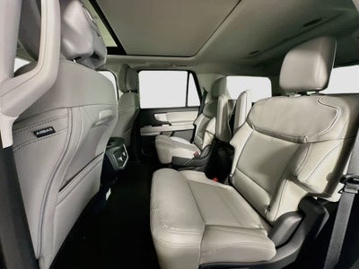 Ford Expedition Active 2027