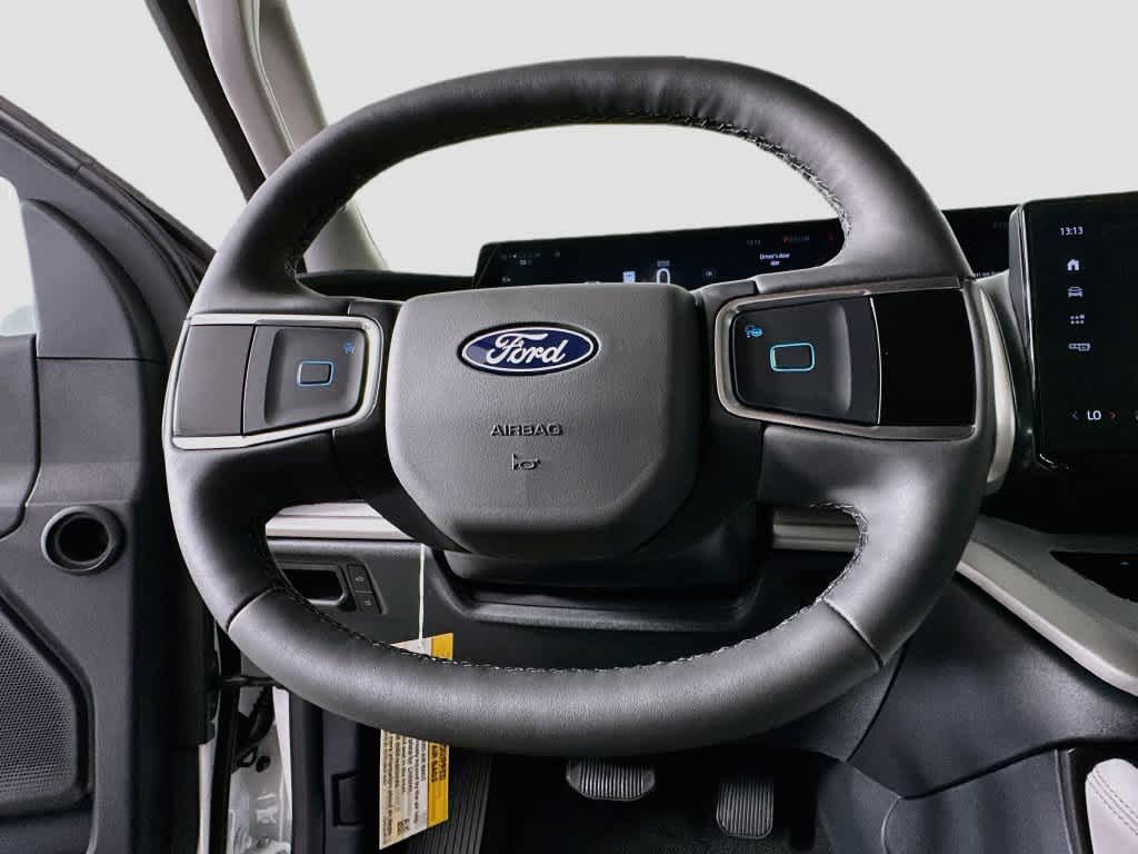 Ford Expedition Active 2027