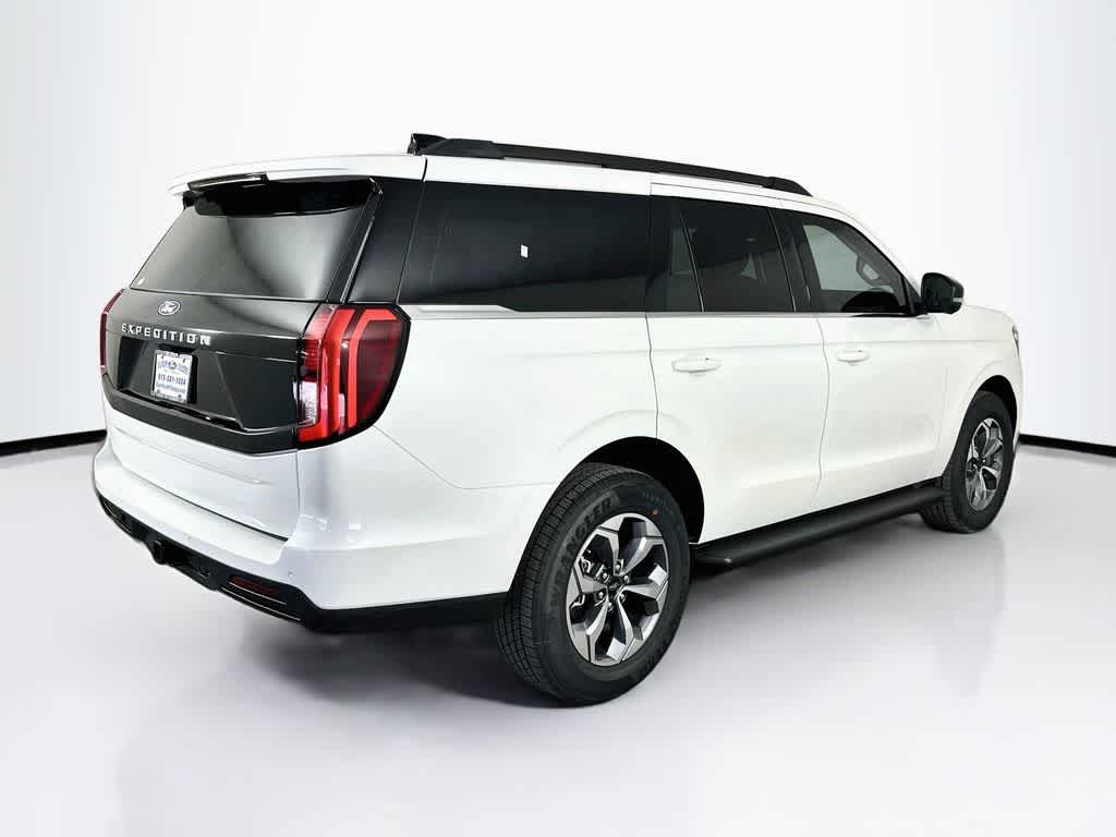 Ford Expedition Active 2027