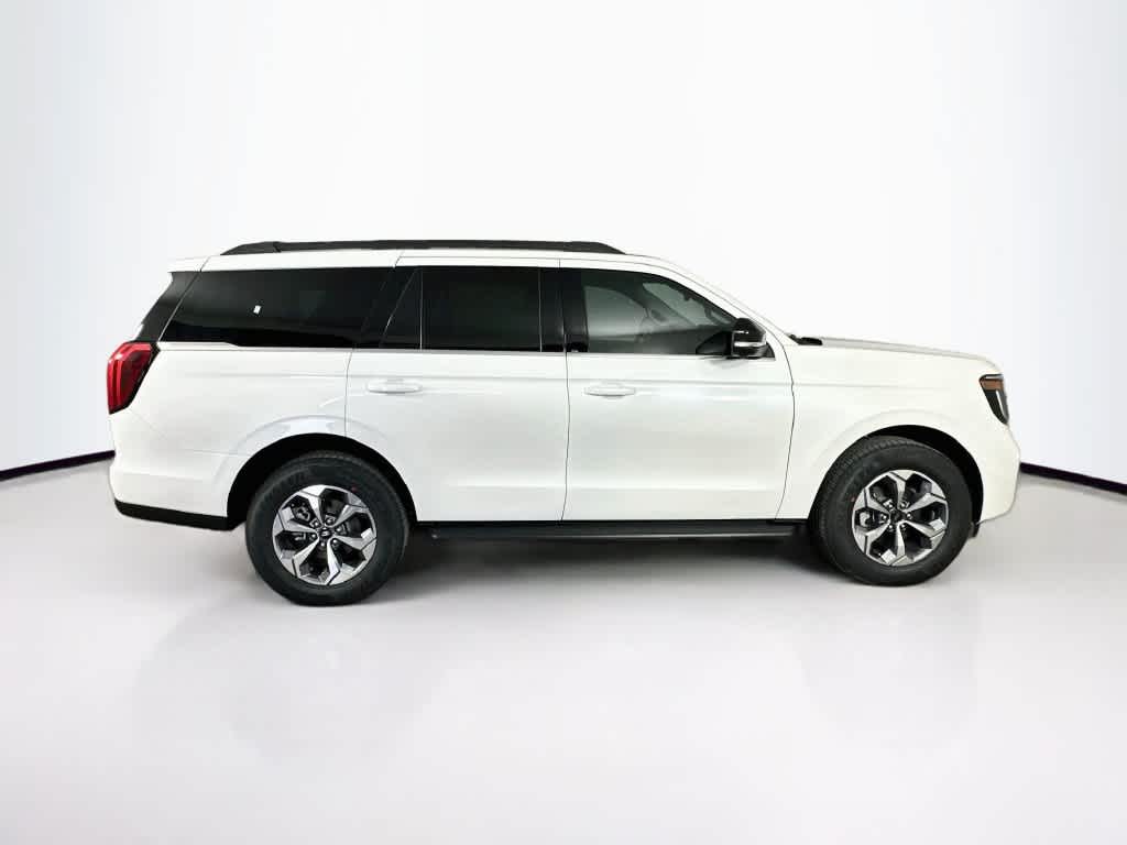Ford Expedition Active 2027